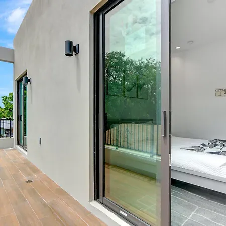 Villa Fresco 1, Modern Design, Brand New Construction And Furniture